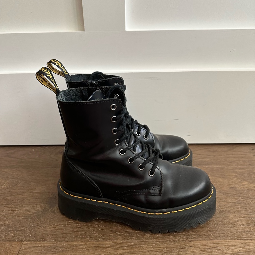 Dr. Martens Jadon Boot Smooth Leather Platforms